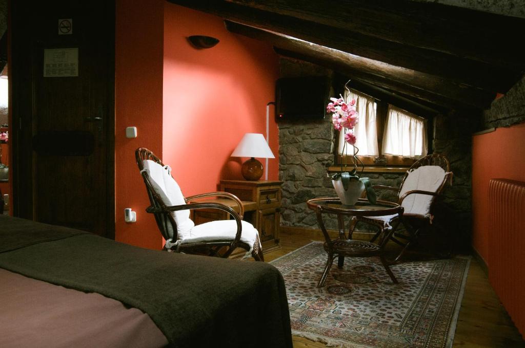 Hostal Cisco De Sans 안도라라베야 객실 사진
