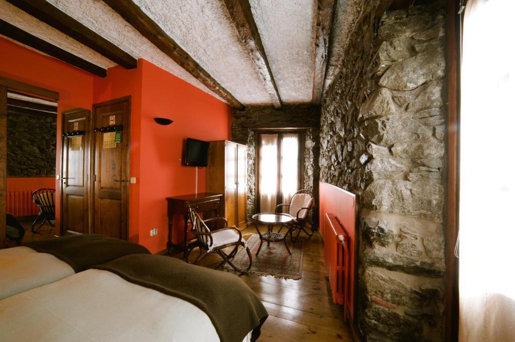 Hostal Cisco De Sans 안도라라베야 객실 사진